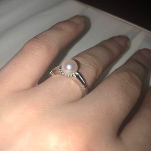 Real pearl sterling silver ring size 6